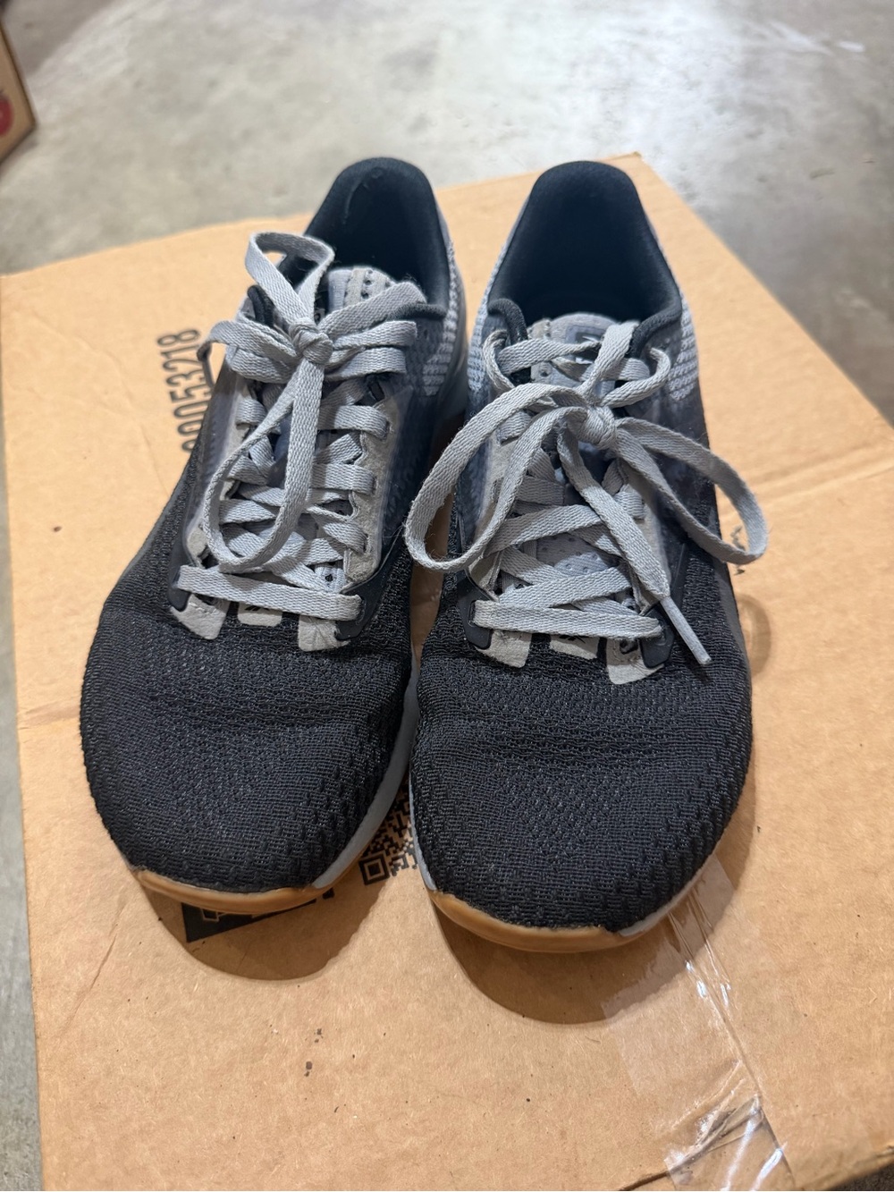 Reebok Men's Black and Gray CrossFit/gym/cross training sneaker